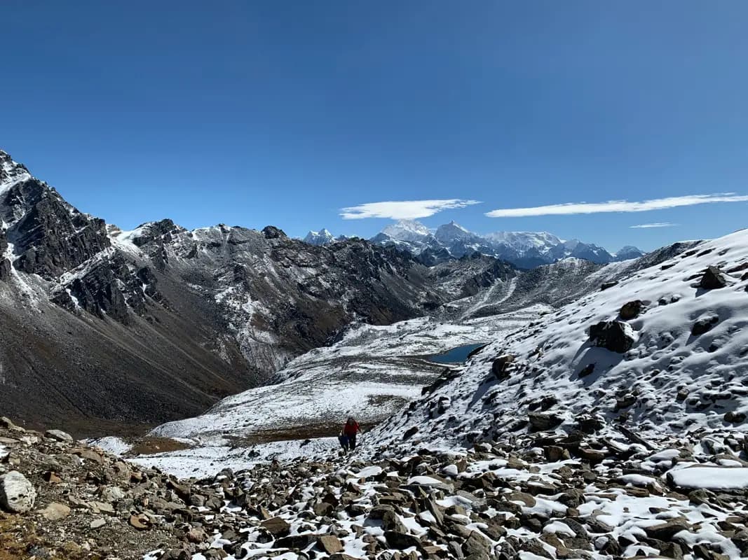 Makalu Circuit Trek